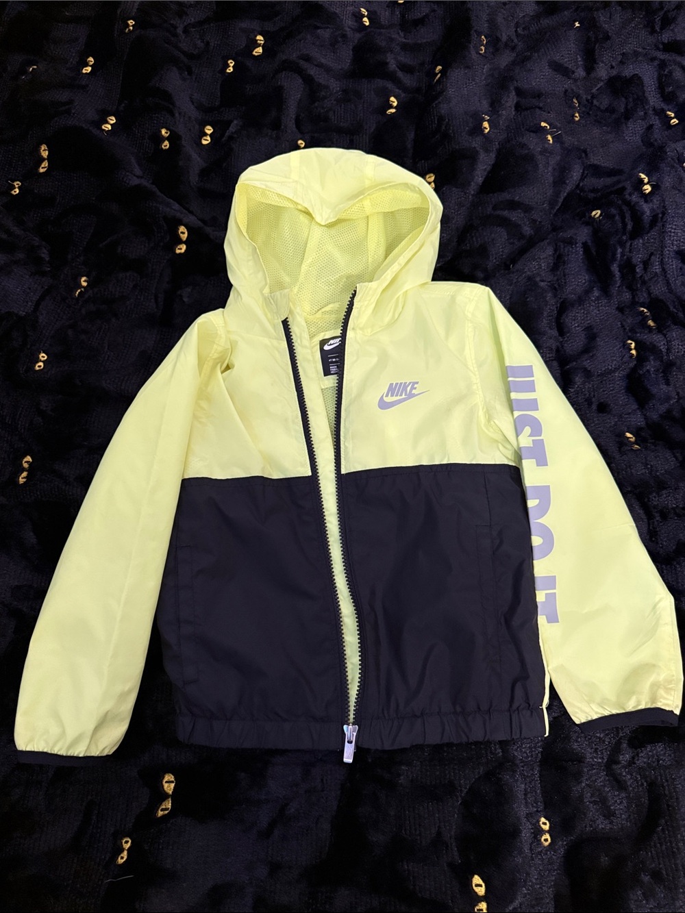 Nike windbreaker/ rain coat